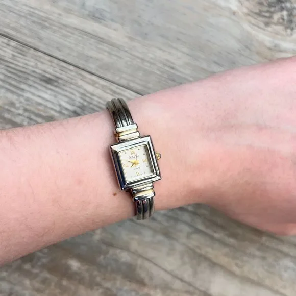 Willow Bay Two Tone Square Watch Roman Dial Bracelet Petite Hinge Antique Vtg - Picture 2 of 8
